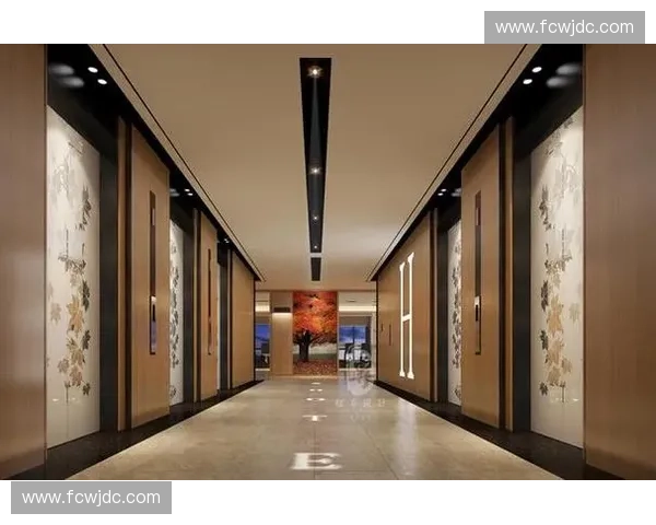 场馆功能区规划失衡，医疗救护与商业消费动线混杂成为赛事应急响应效率的短板